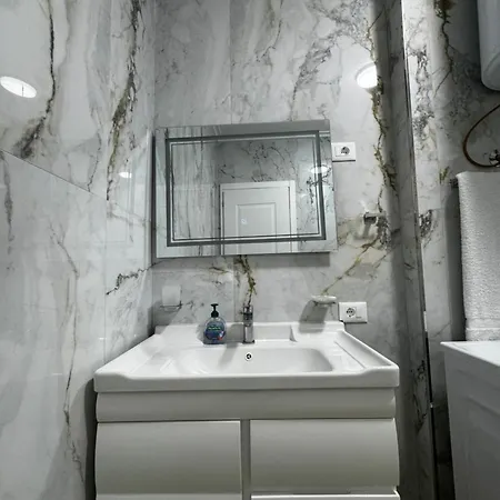 Golem Apartment Golem (Tirana)