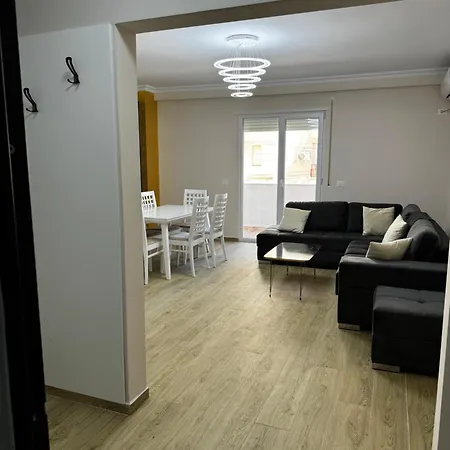 Golem Best Apartment Lejlighed