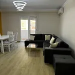 公寓 Golem Best Apartment *