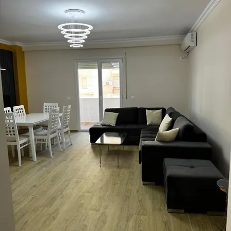 公寓 Golem Best Apartment 格勒姆