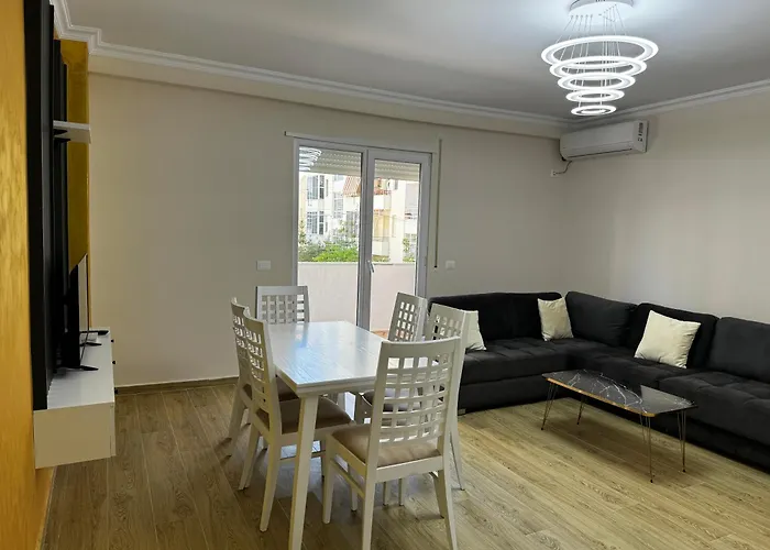 公寓 Golem Best Apartment